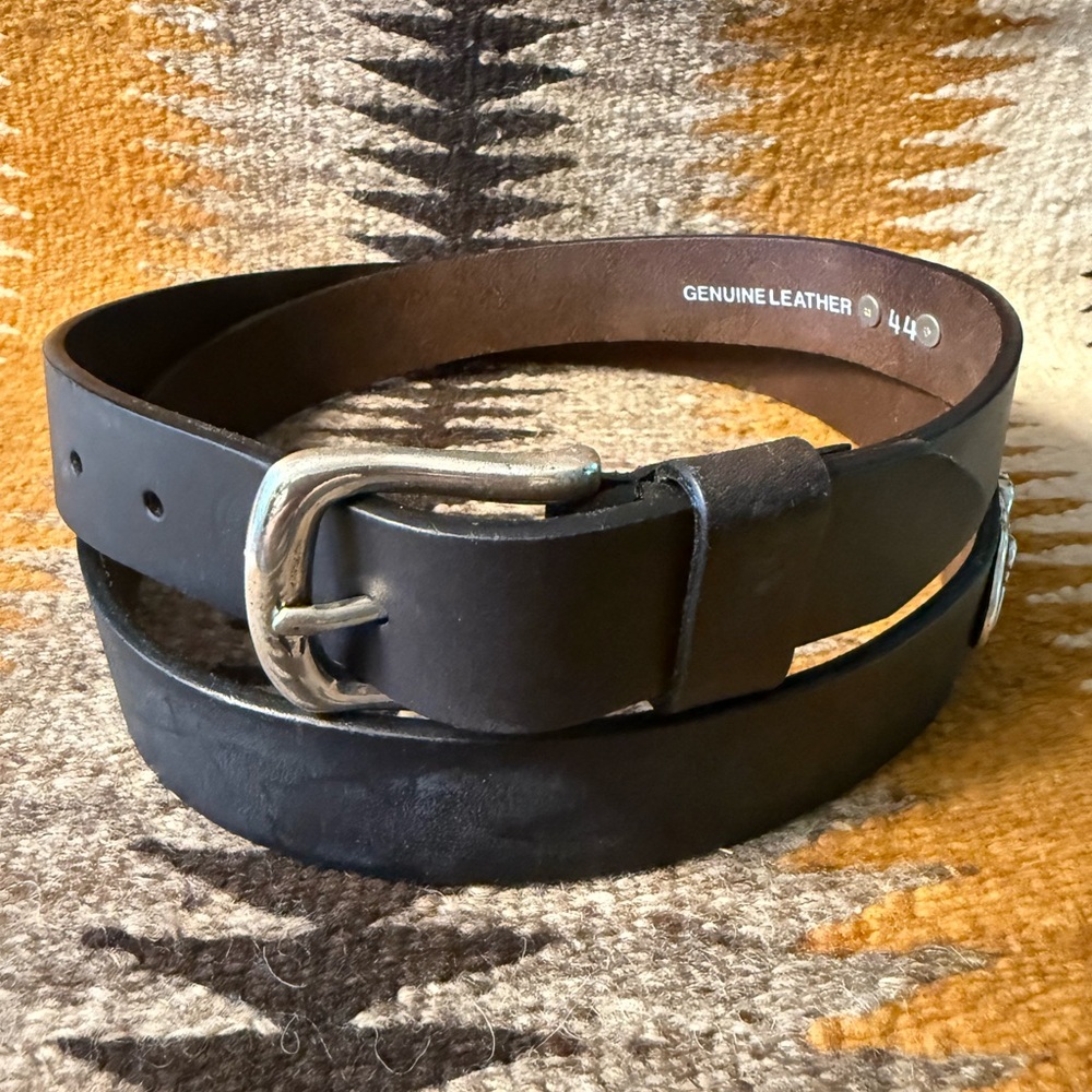 Men’s Black Leather Belt with Gator Head Rivets